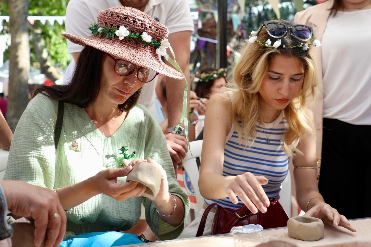 Bursa, Tirilye Zeytin Çiçeği Festvali'nden renkli kareler