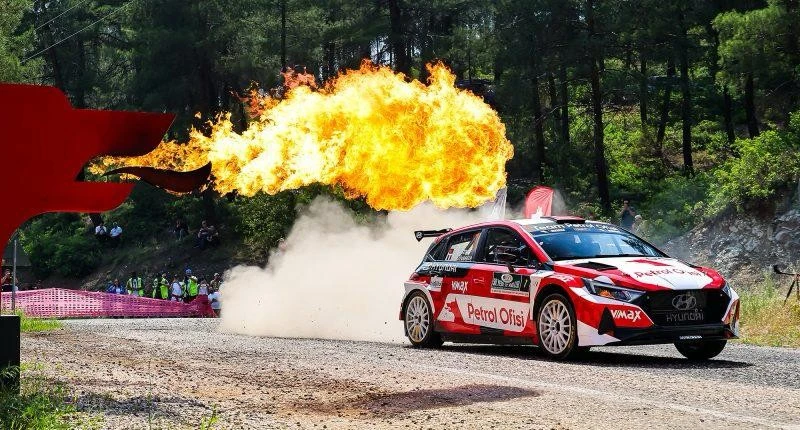Osmangazi’de 50. Yeşil Bursa Rallisi nefes kesti