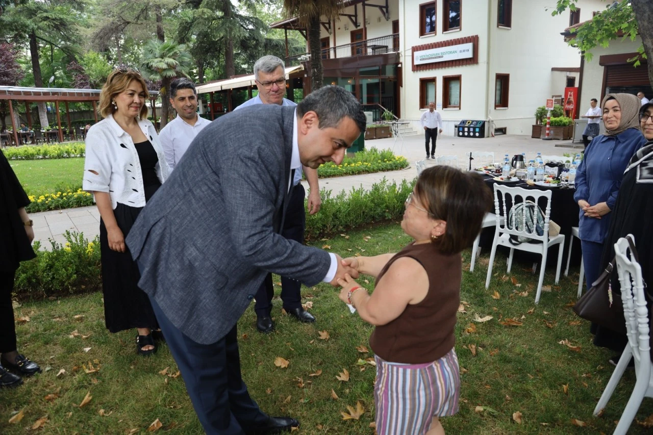 Akondroplazi bireyler Bursa’yı gezdi