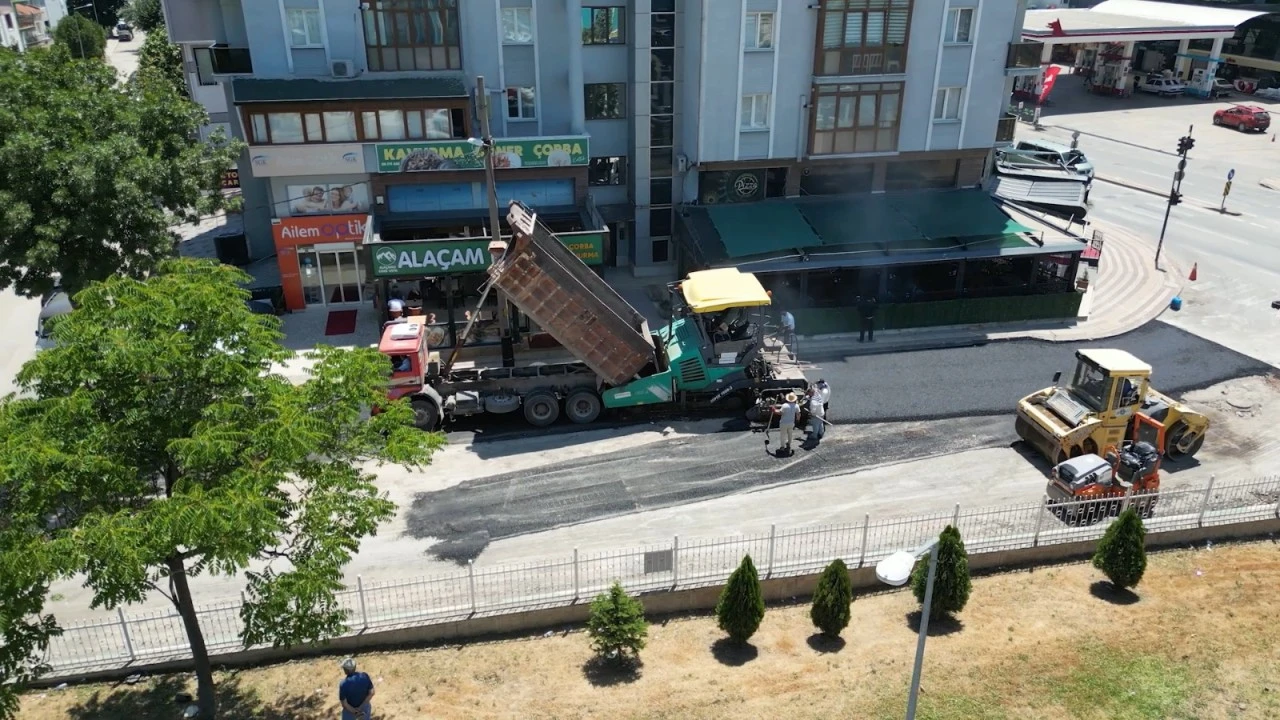 Kestel Belediyesi'nin asfalt mesaisi sürüyor