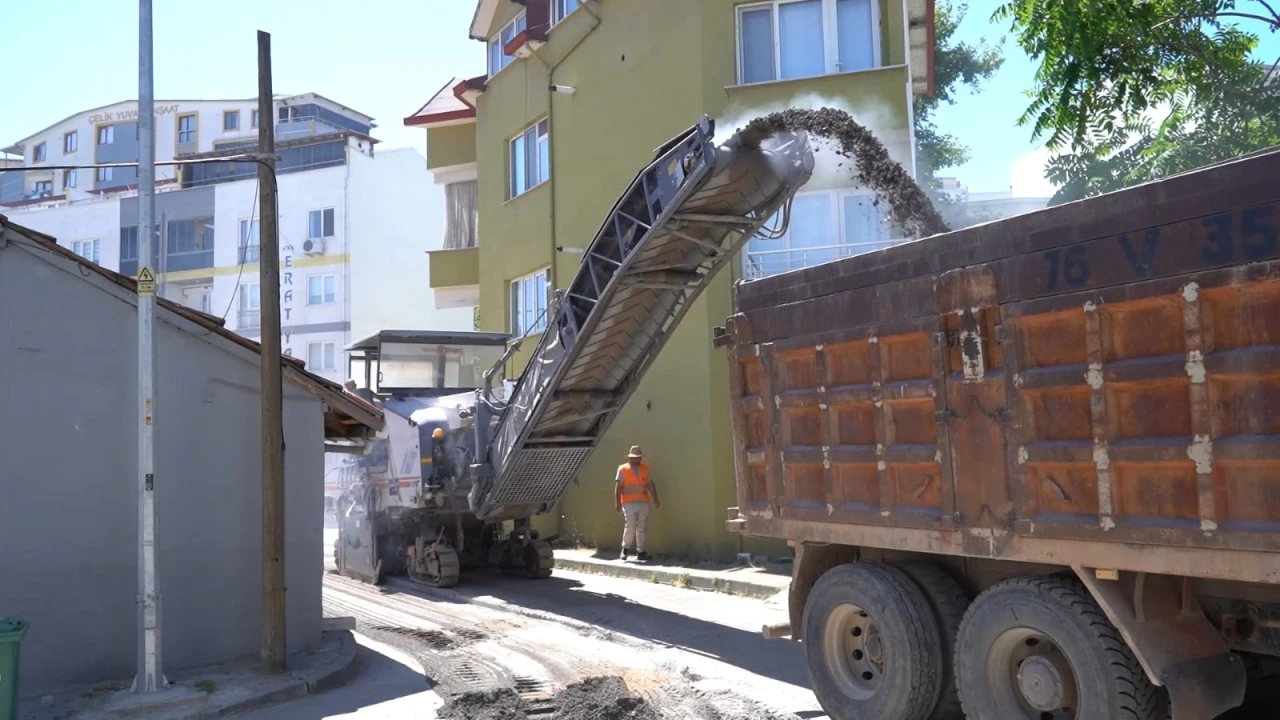 Kestel Belediyesi'nin asfalt mesaisi sürüyor