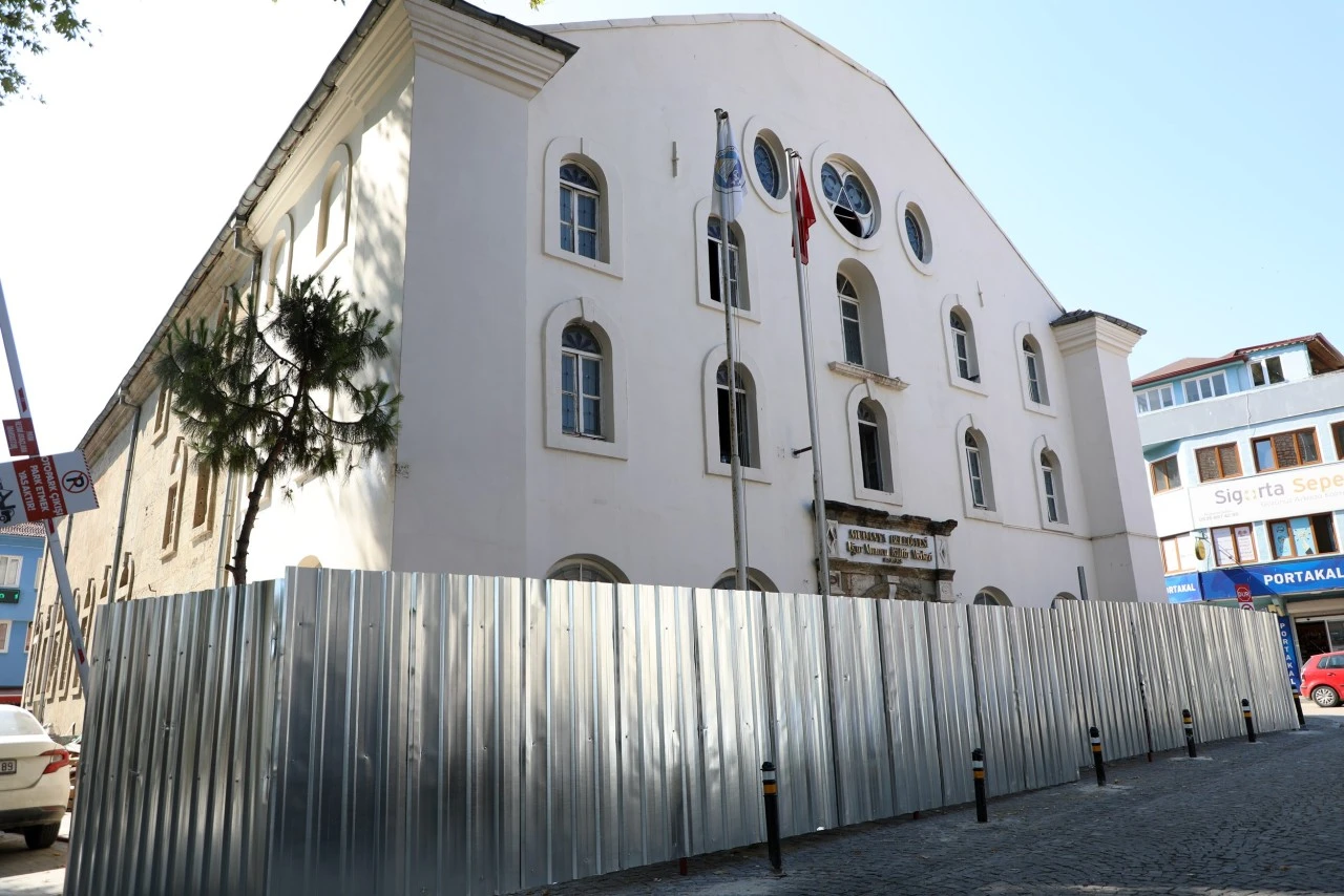 Uğur Mumcu Kültür Merkezi yenileniyor
