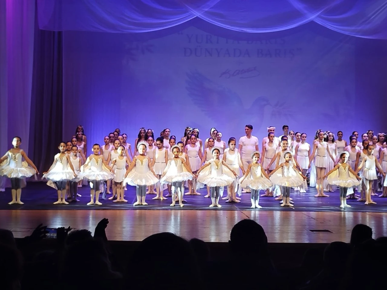 Neriman Bale Kursu 42. Yıl Resitali sanatseverlerle buluştu