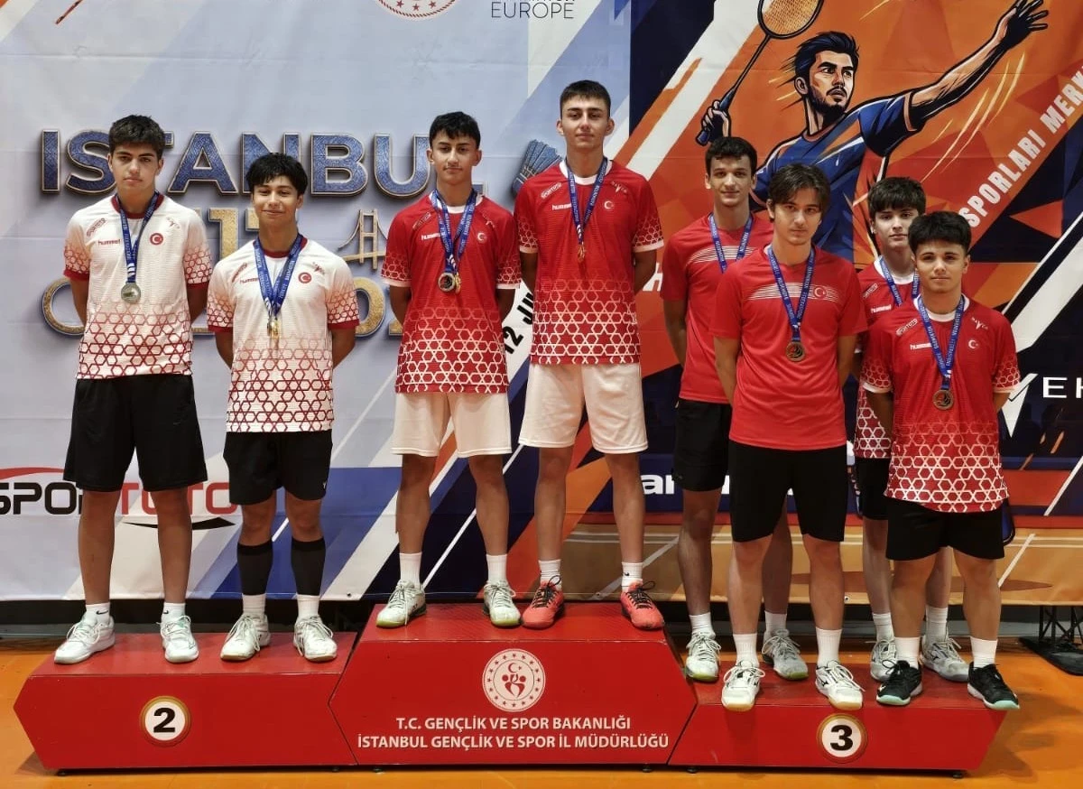 Büyükşehir Belediyesporlu Badmintonculardan 6 Madalya