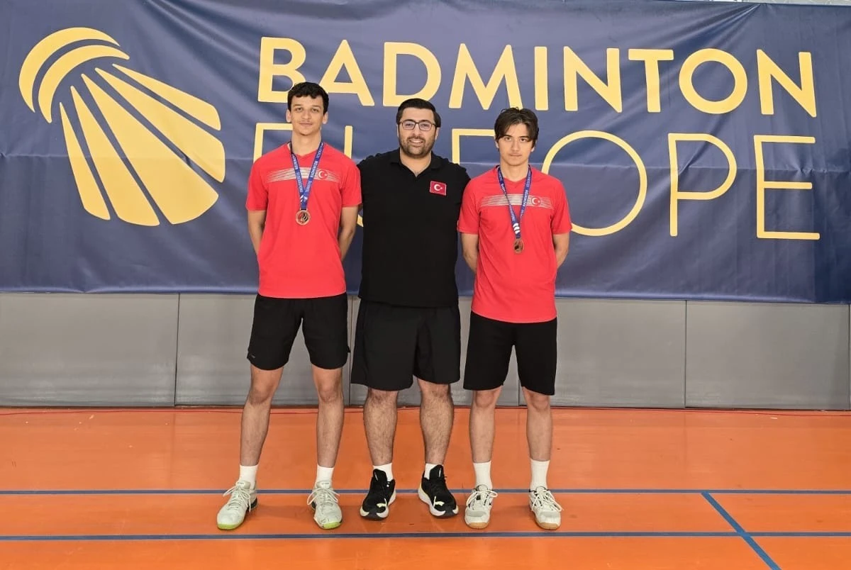 Büyükşehir Belediyesporlu Badmintonculardan 6 Madalya