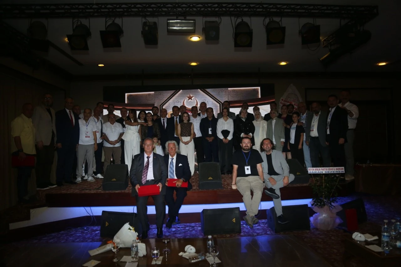 Sivas 4 Eylül Gazeteciler Cemiyet’inden muhteşem gece