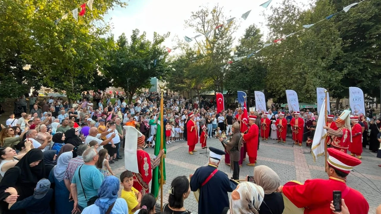 Bursa’da 700 yıllık fetih ruhu marşlarla yaşatılıyor
