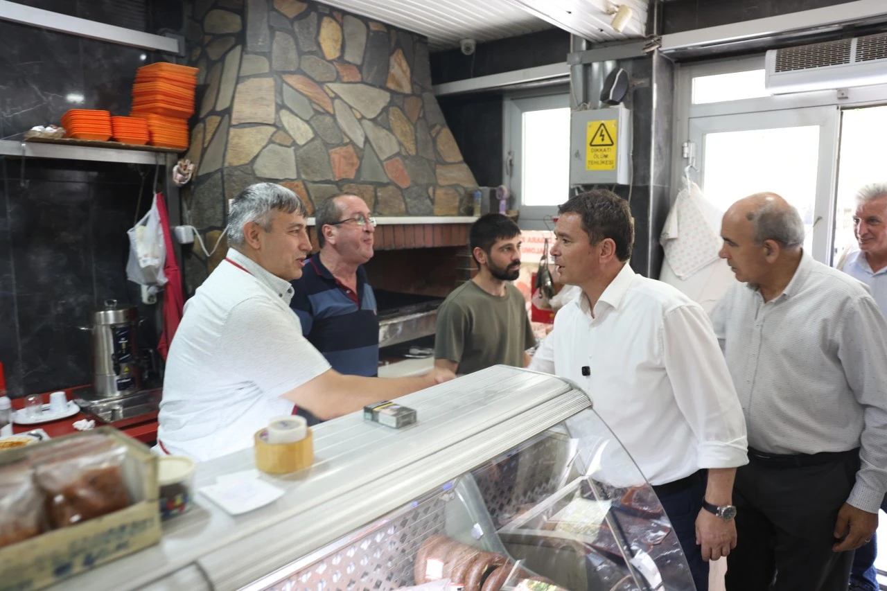 Başkan Erkan Aydın’a vatandaşlardan yoğun ilgi