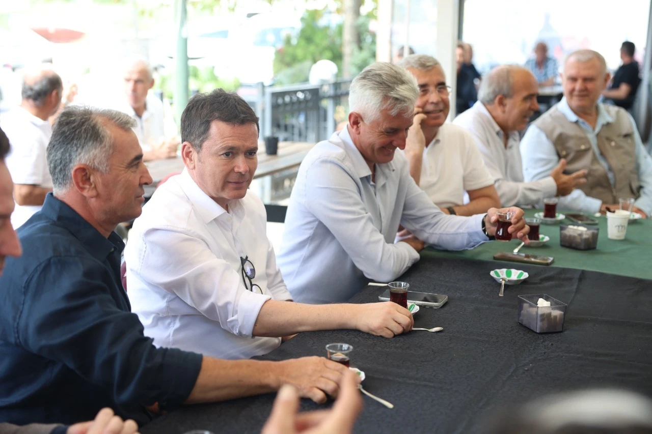 Başkan Erkan Aydın’a vatandaşlardan yoğun ilgi