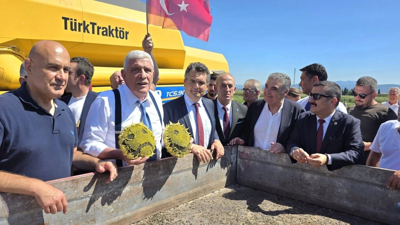 İYİ Parti lideri Dervişoğlu Çeltikçi'de çiftçilerle buluştu