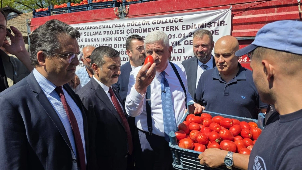 İYİ Parti lideri Dervişoğlu Çeltikçi'de çiftçilerle buluştu