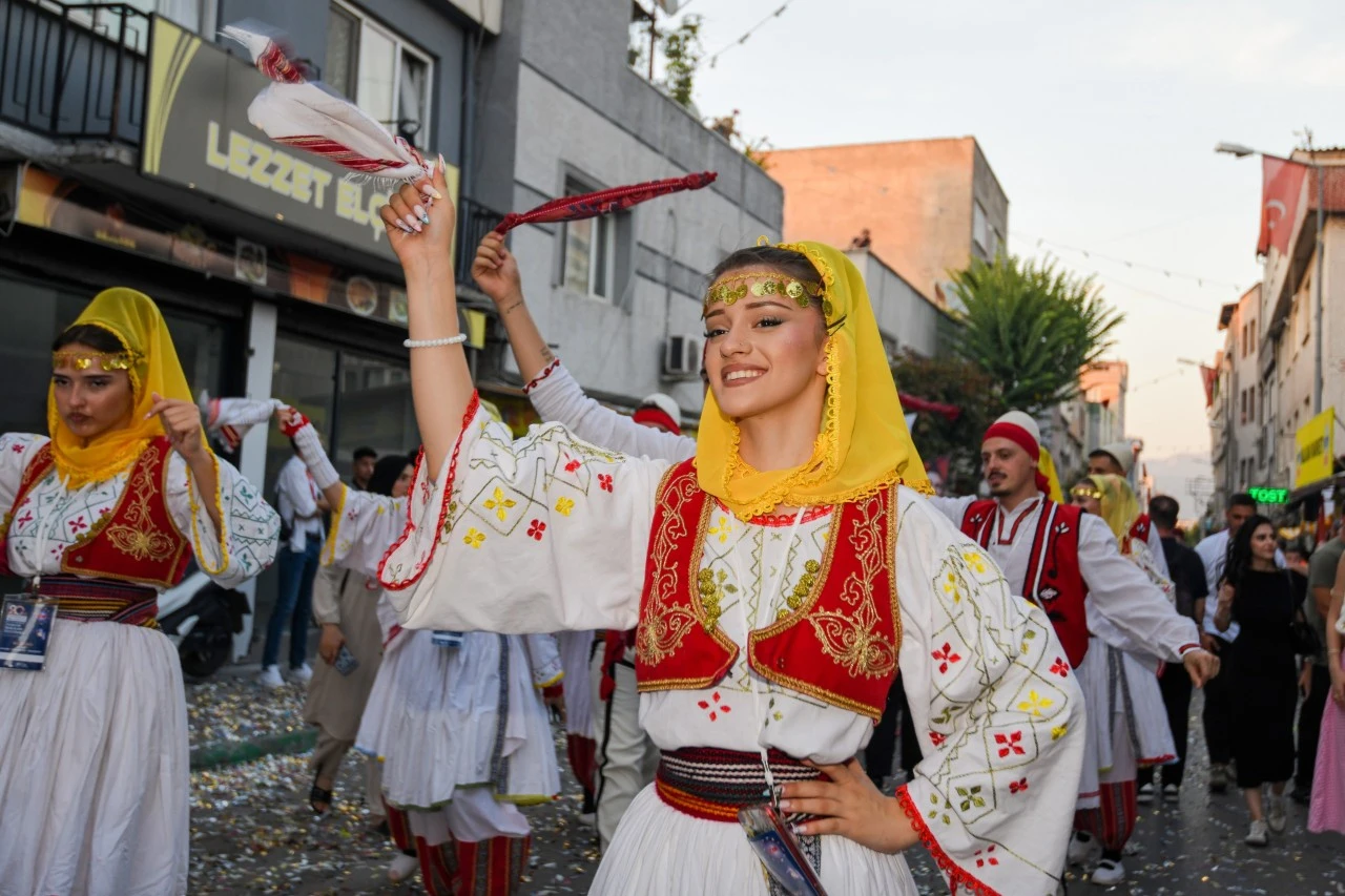 Bursa,  20. Osmangazi Belediyesi Uluslararası NAKEM Balkan Festivali başladı