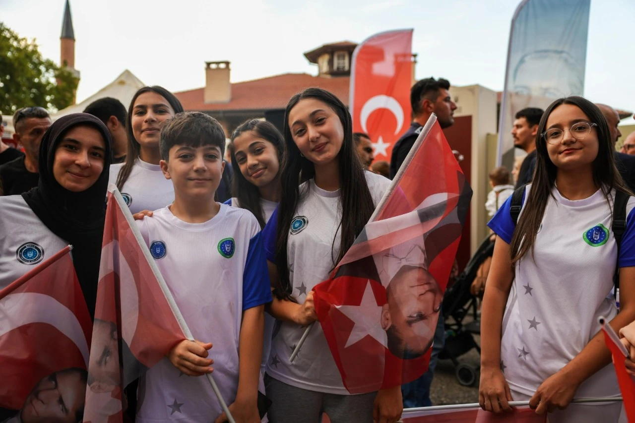 Şahin Biba: 