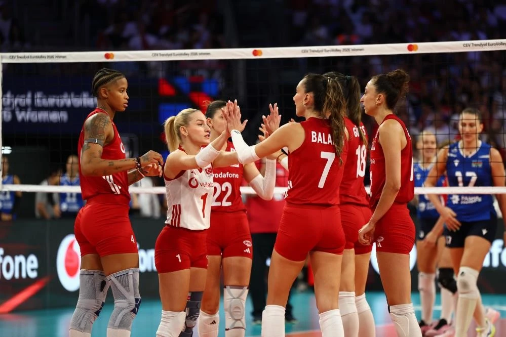 Azerbaycan'ı 3-0 yenen Filenin Sultanları çeyrek finale yükseldi