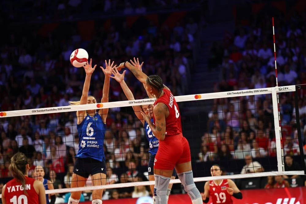 Azerbaycan'ı 3-0 yenen Filenin Sultanları çeyrek finale yükseldi