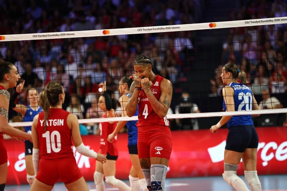 Azerbaycan'ı 3-0 yenen Filenin Sultanları çeyrek finale yükseldi