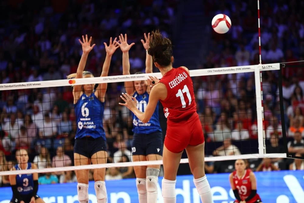 Azerbaycan'ı 3-0 yenen Filenin Sultanları çeyrek finale yükseldi