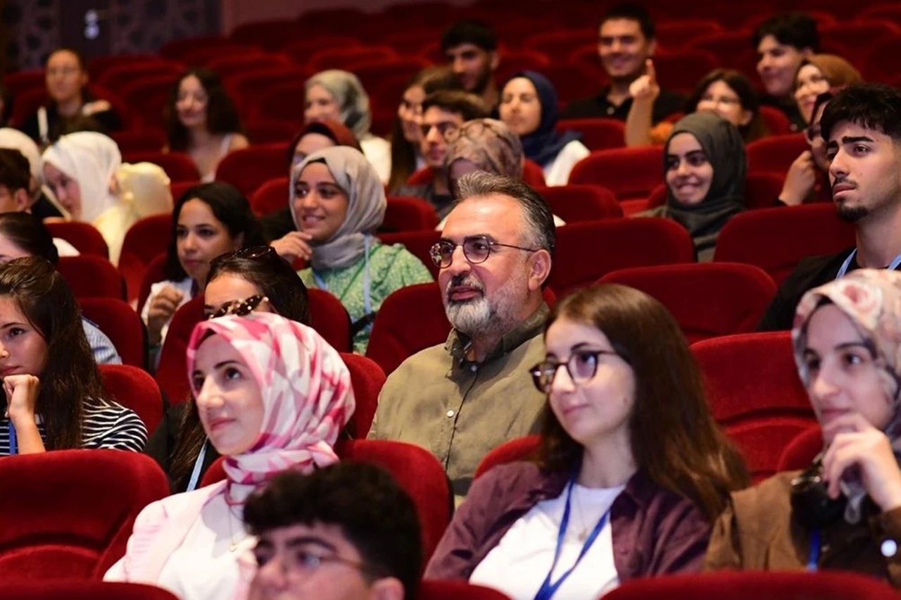 Kestel Belediyesi&rsquo;nin Liderlik Ve Motivasyon Programı s&uuml;r&uuml;yor