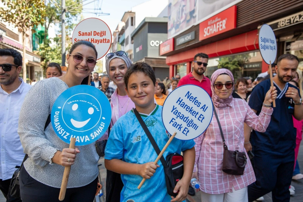 Bursa sağlık i&ccedil;in y&uuml;r&uuml;d&uuml;