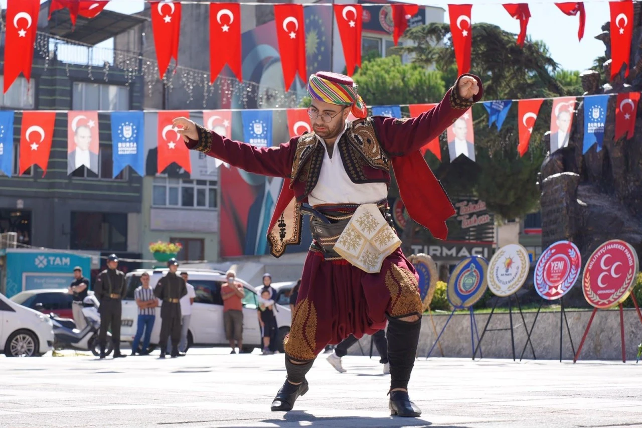 Orhangazi, Kurtuluş’unun 104. yıl dönümünü kutladı
