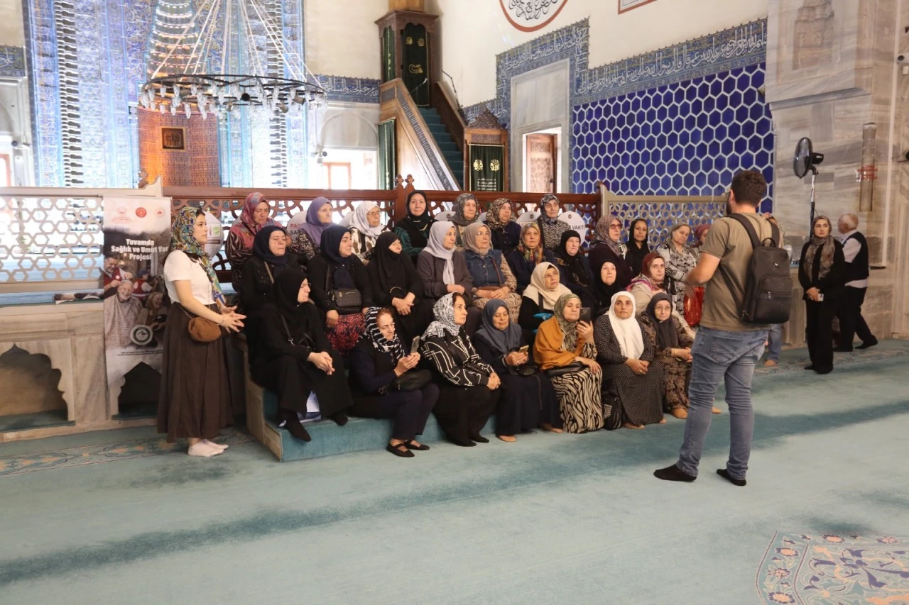 Gürsu’nun büyükleri Bursa’nın kadim mekanlarını gezdi
