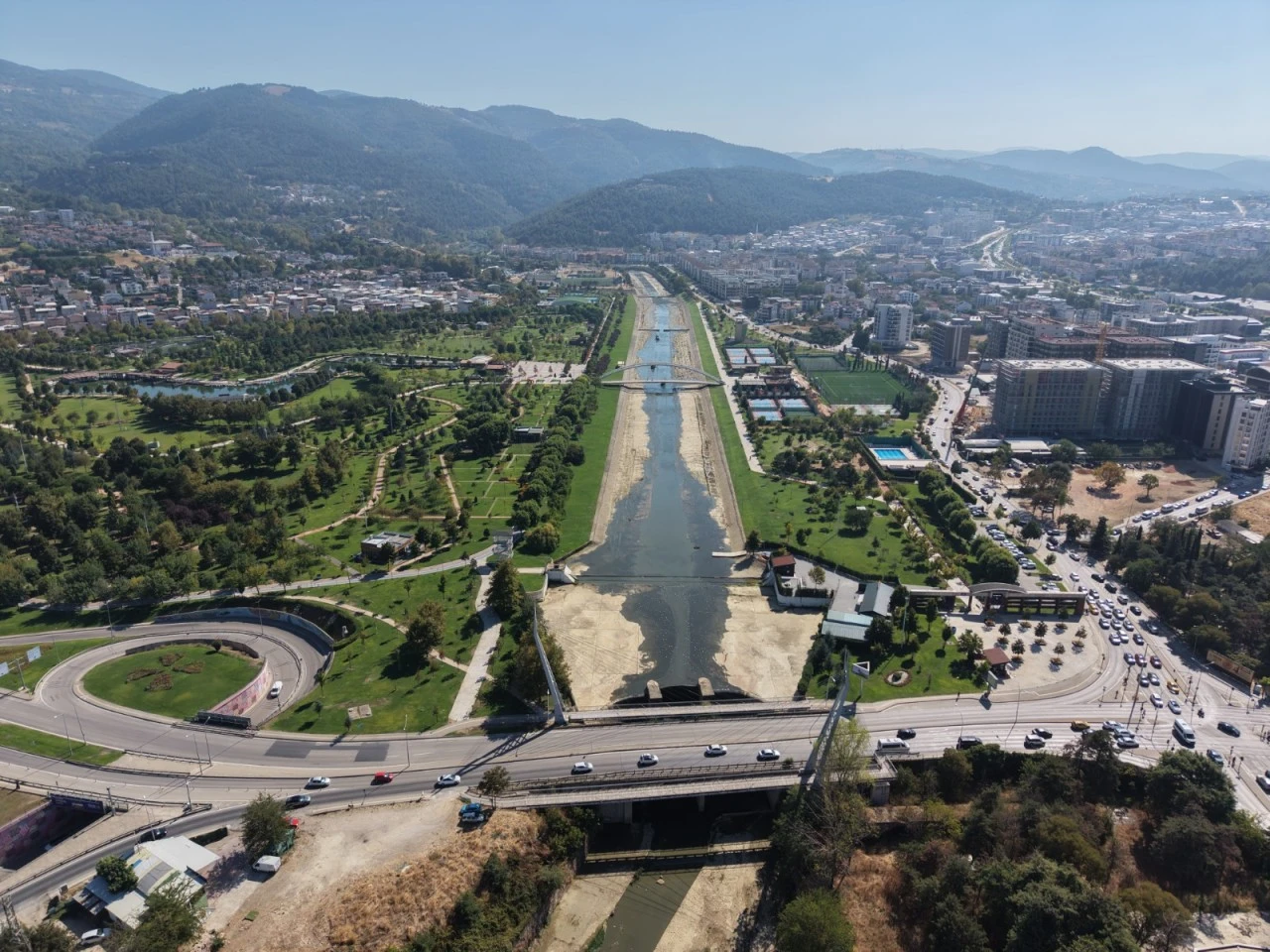 Büyükşehir'den dere temizliği mesaisi