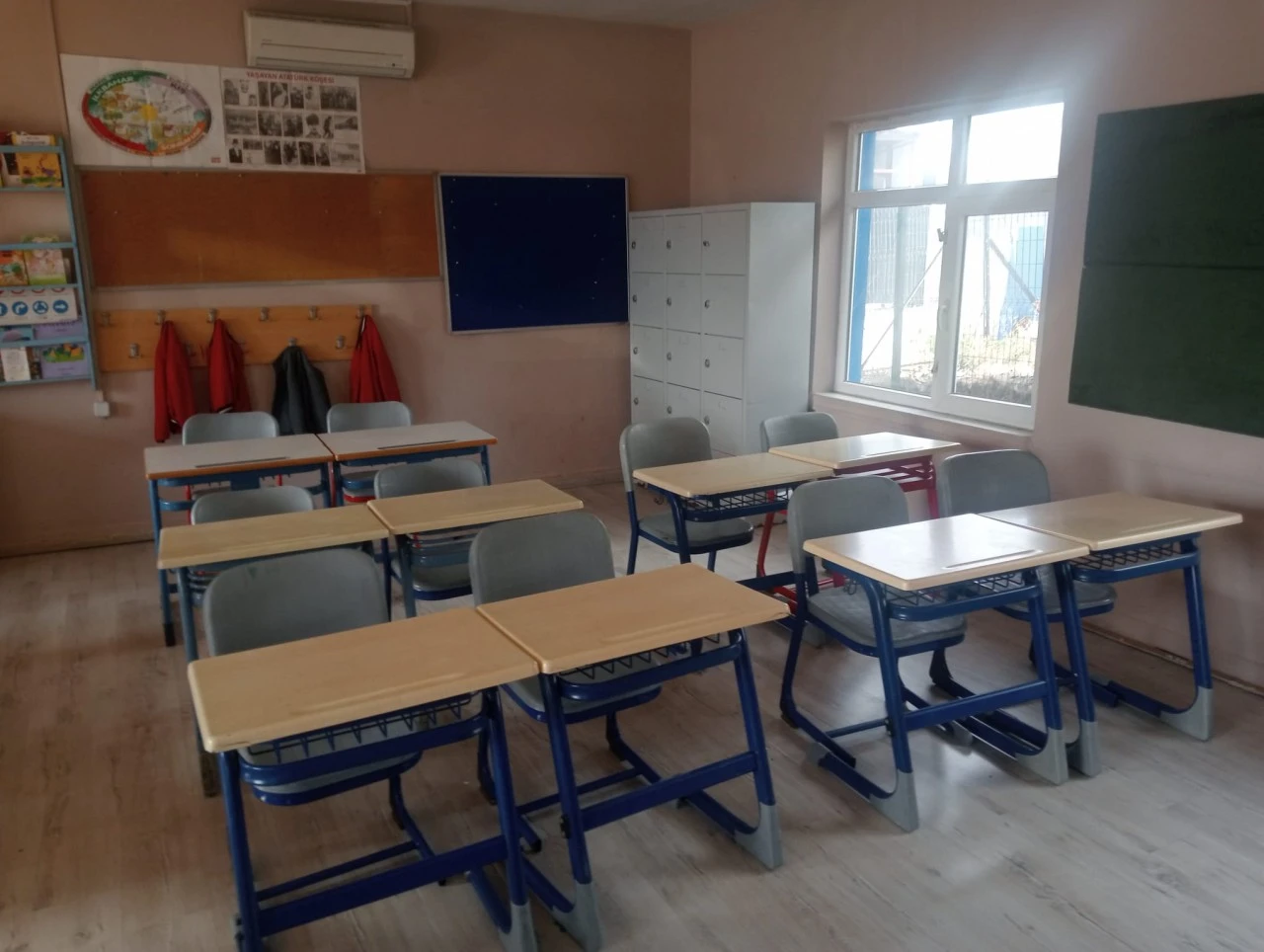 ÇEK(İ)MECE  kırsal mahalle okullarını destekliyor