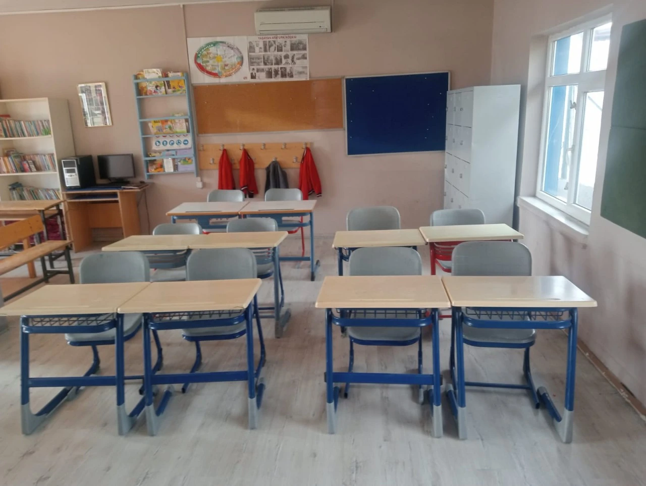 ÇEK(İ)MECE  kırsal mahalle okullarını destekliyor