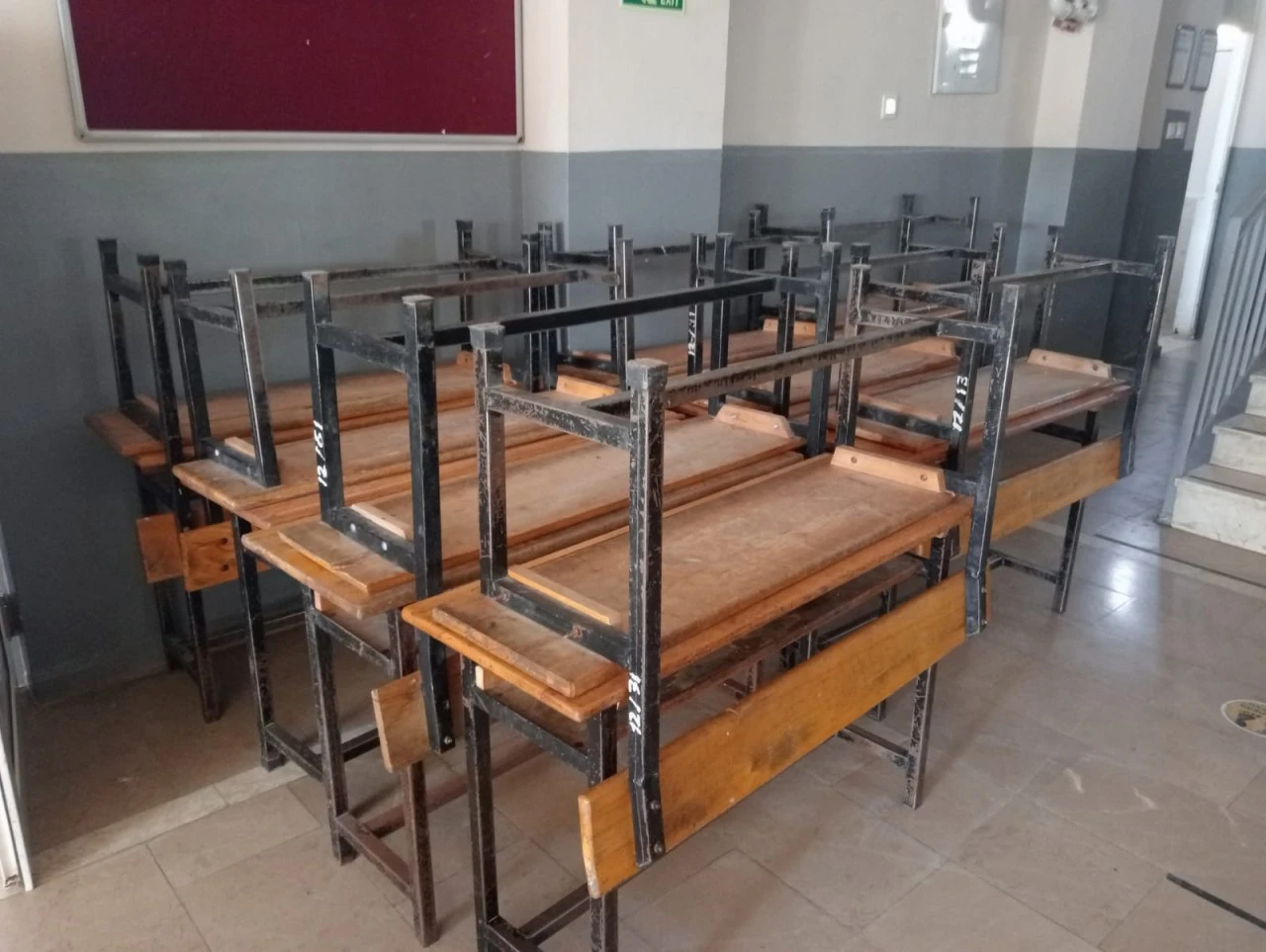 ÇEK(İ)MECE  kırsal mahalle okullarını destekliyor