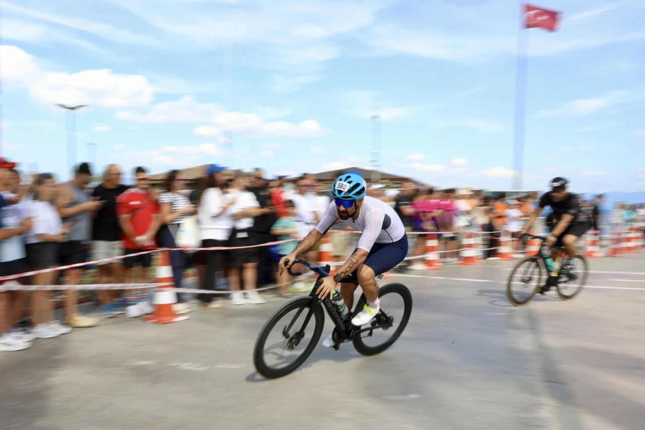 Mudanya, Triatlon Türkiye Finalleri'ne ev sahipliği yaptı