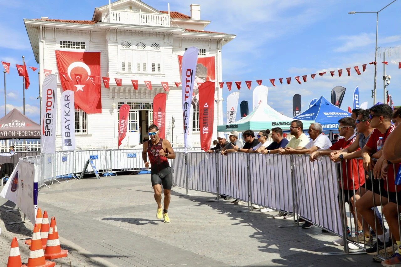 Mudanya, Triatlon Türkiye Finalleri'ne ev sahipliği yaptı