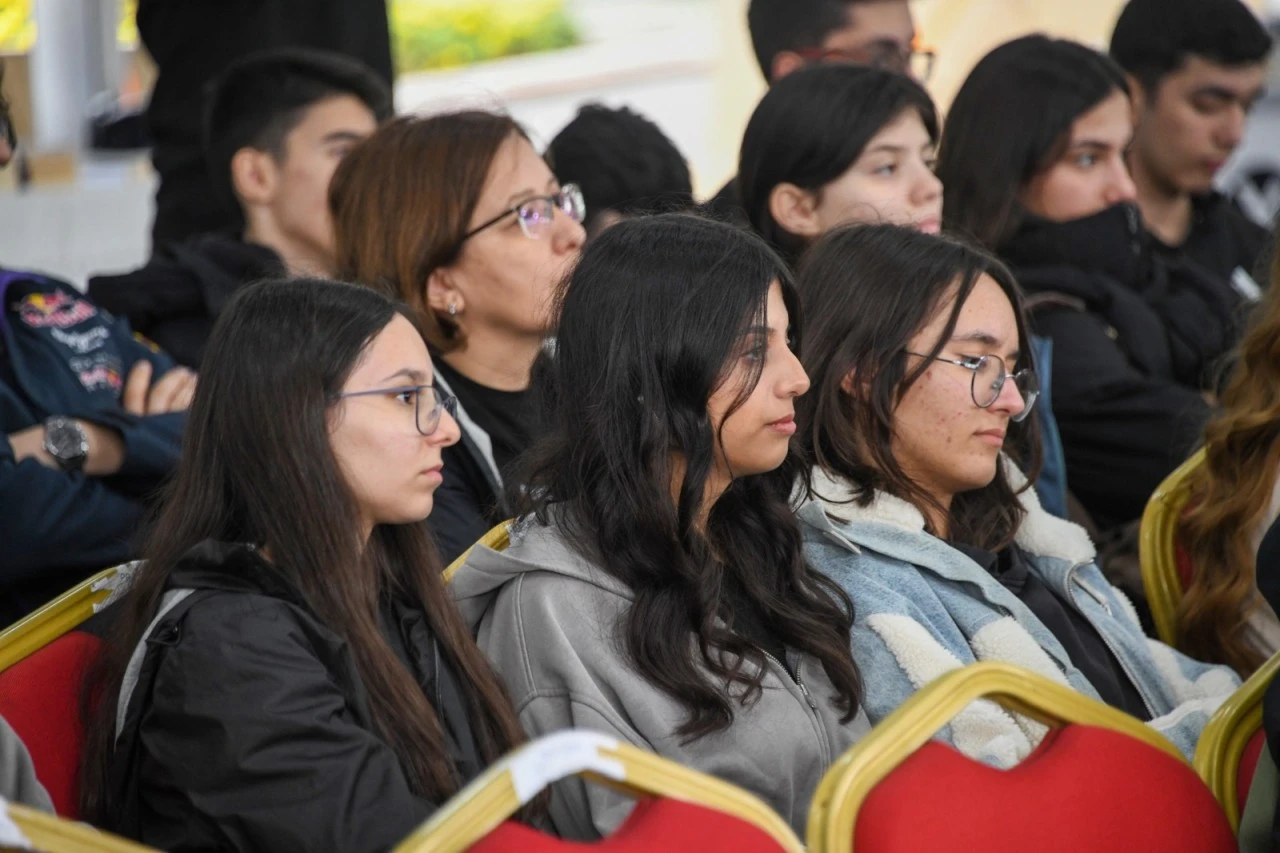 Güney Özkılınç Orhan Kemal'İn Bursa'sını Kitap Günleri'nde anlattı