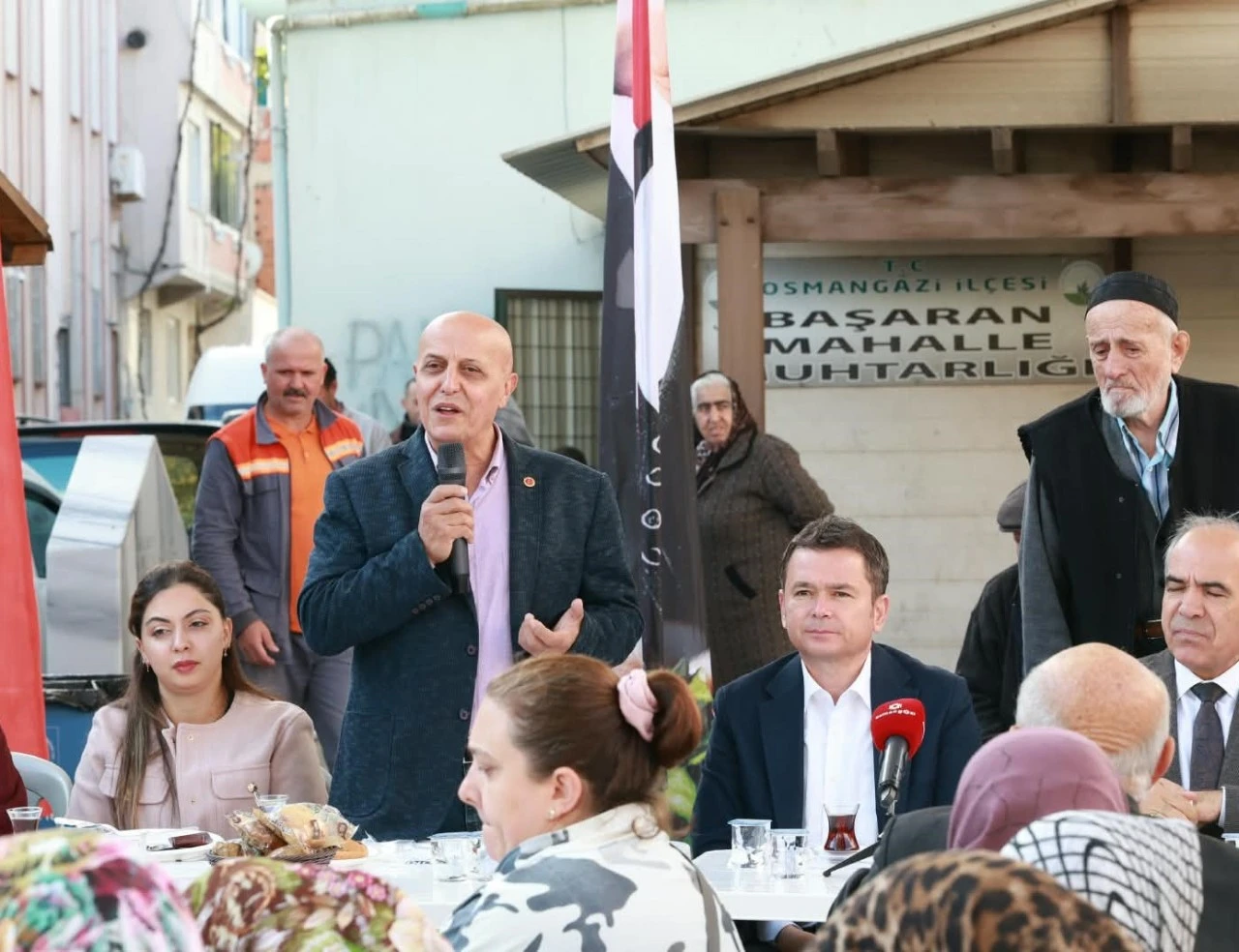 Başkan Erkan Aydın halkla iç içe olmaya devam ediyor
