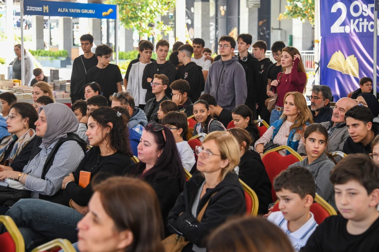 Osmangazi’de okurlar yazarlarla buluşmaya devam ediyor