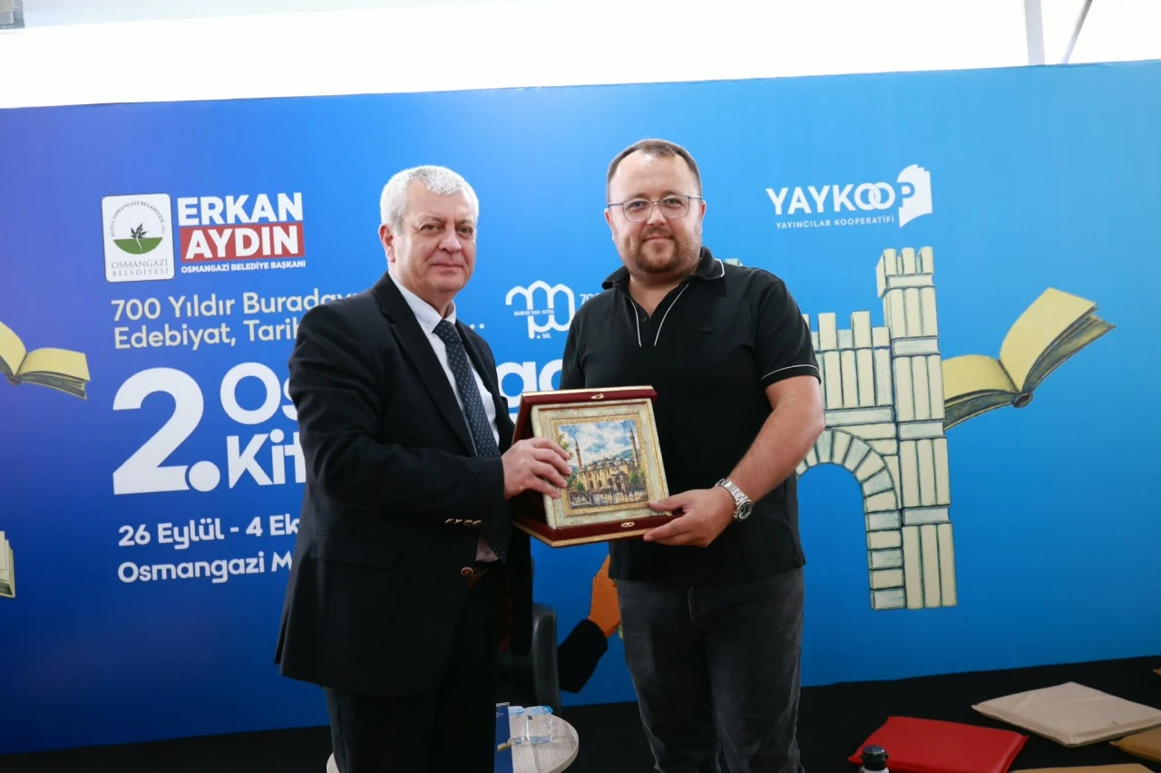 Osmangazi’de okurlar yazarlarla buluşmaya devam ediyor
