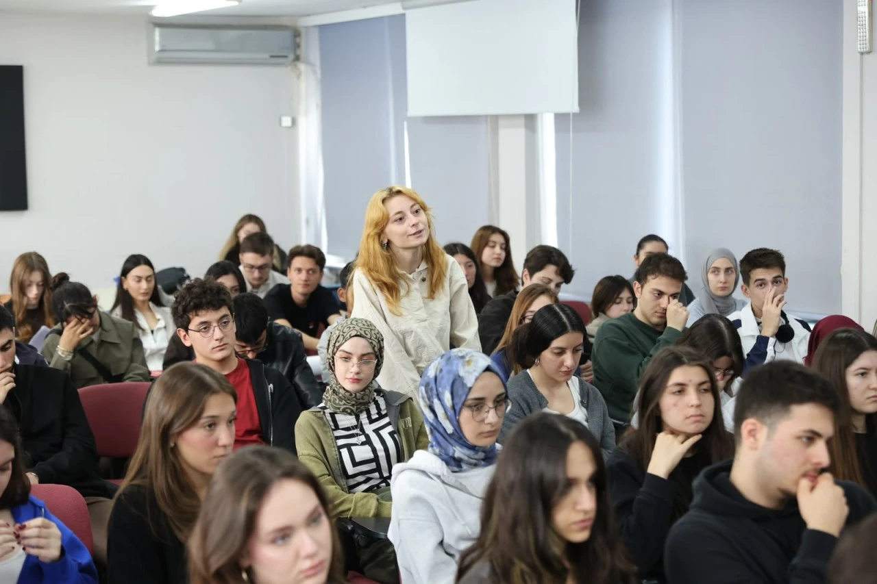 Başkan Vekili Biba'dan gençlere: