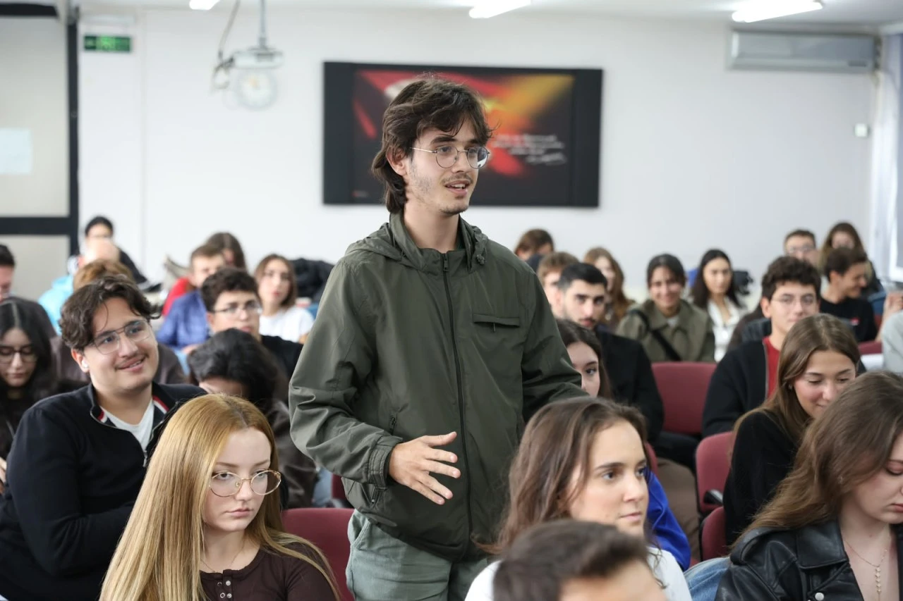 Başkan Vekili Biba'dan gençlere:
