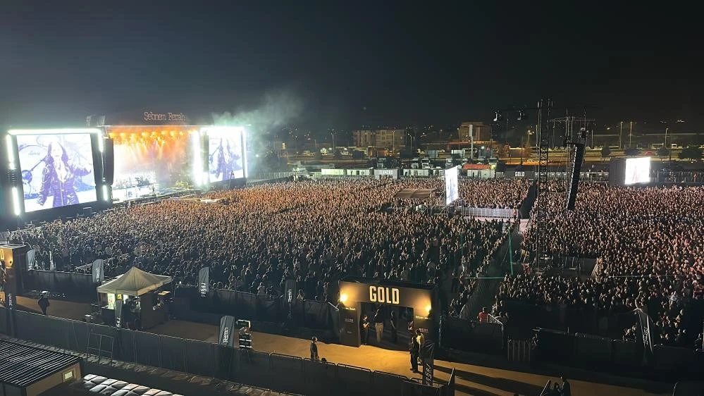 Şebnem Ferah'tan muhteşem performans