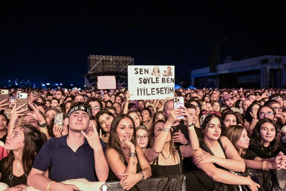 Şebnem Ferah'tan muhteşem performans
