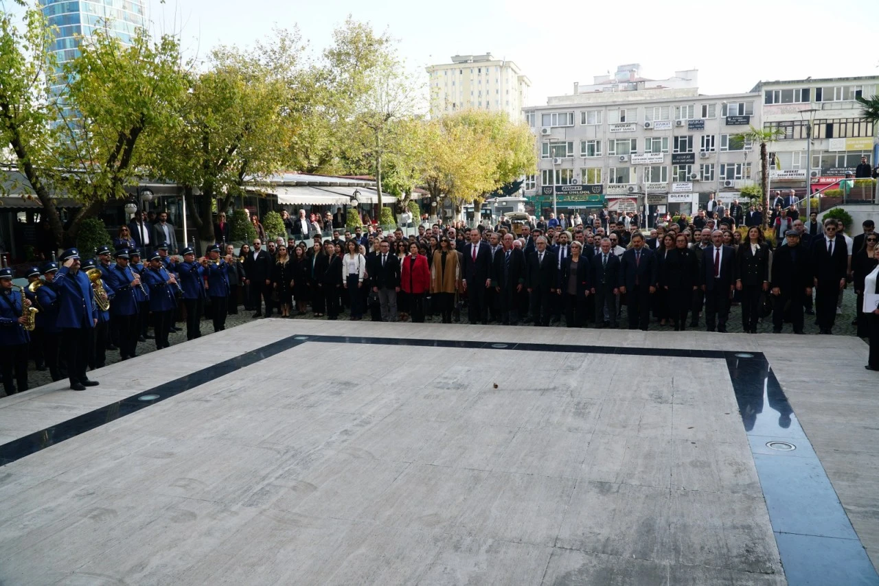 Bursa Barosu’nda Yener Poroy ve yönetimi göreve başladı