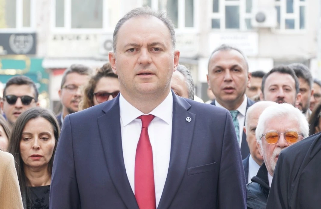 Bursa Barosu’nda Yener Poroy ve yönetimi göreve başladı