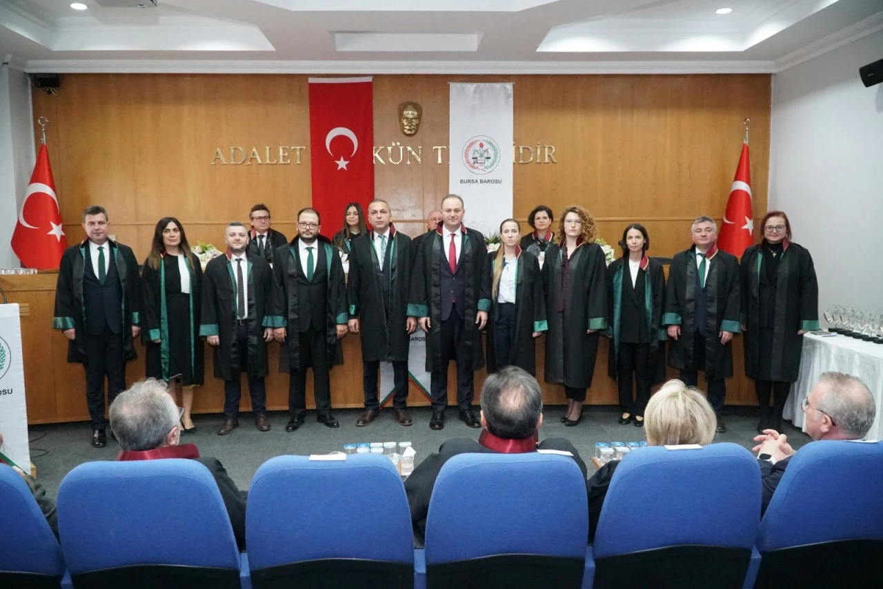 Bursa Barosu’nda Yener Poroy ve yönetimi göreve başladı