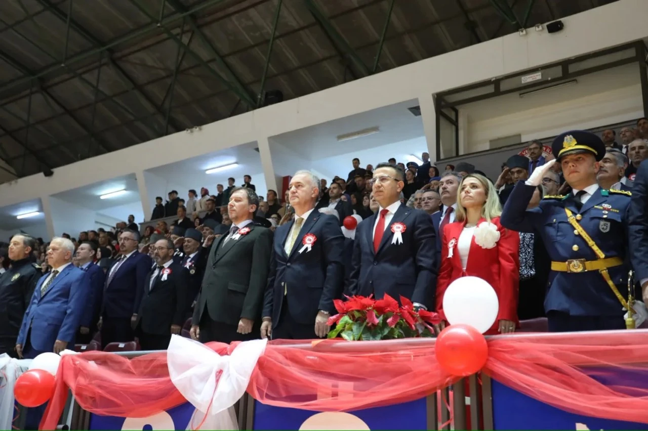 İnegöl'de 29 Ekim Cumhuriyet Bayramı coşkuyla kutlandı