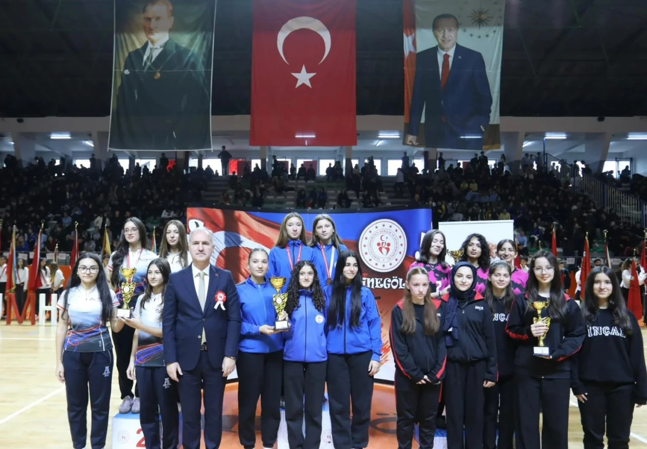 İnegöl'de 29 Ekim Cumhuriyet Bayramı coşkuyla kutlandı