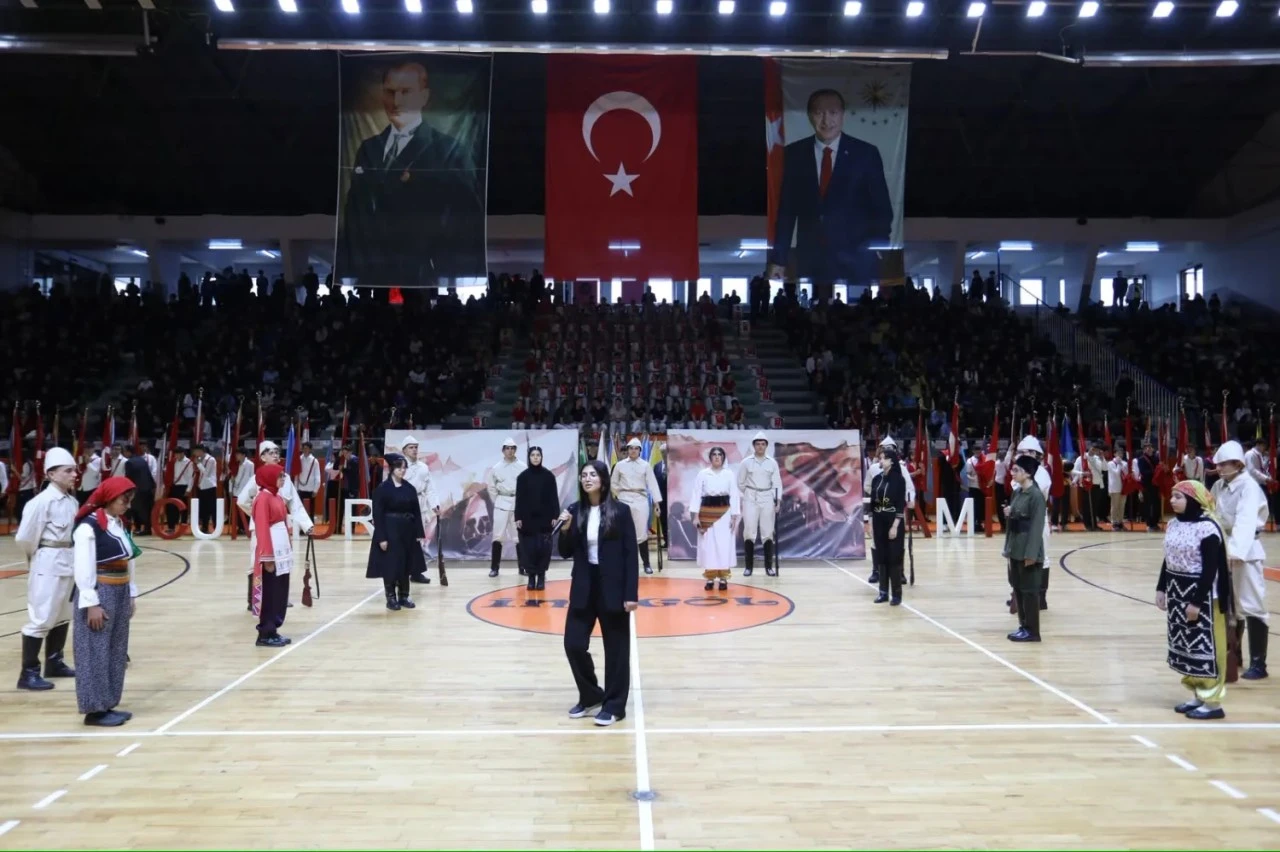 İnegöl'de 29 Ekim Cumhuriyet Bayramı coşkuyla kutlandı