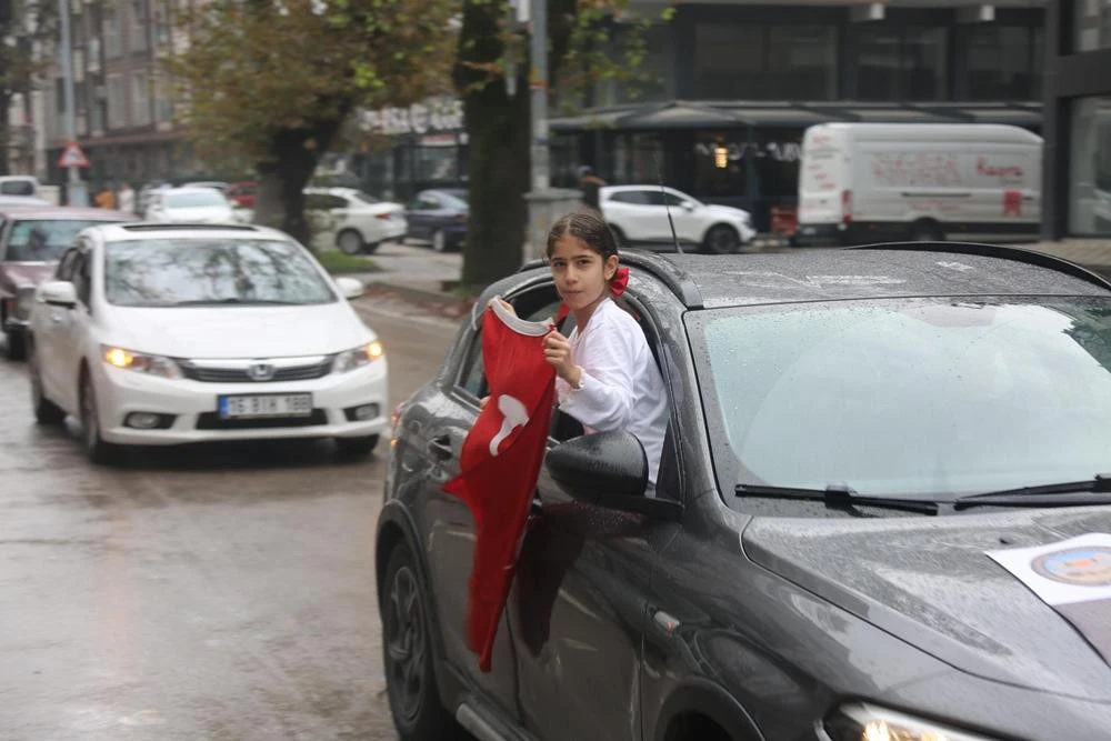 Gürsu'da görkemli Cumhuriyet'in 103. yılı kutlamaları
