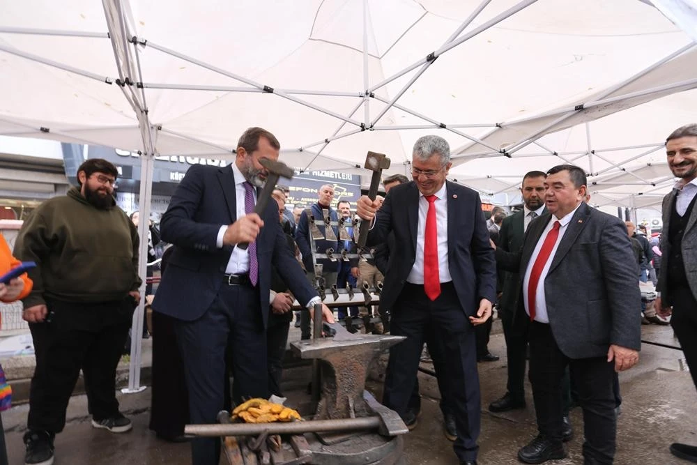 Gürsu'da görkemli Cumhuriyet'in 103. yılı kutlamaları