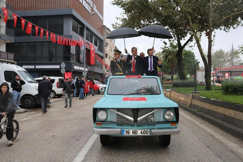Gürsu'da görkemli Cumhuriyet'in 103. yılı kutlamaları
