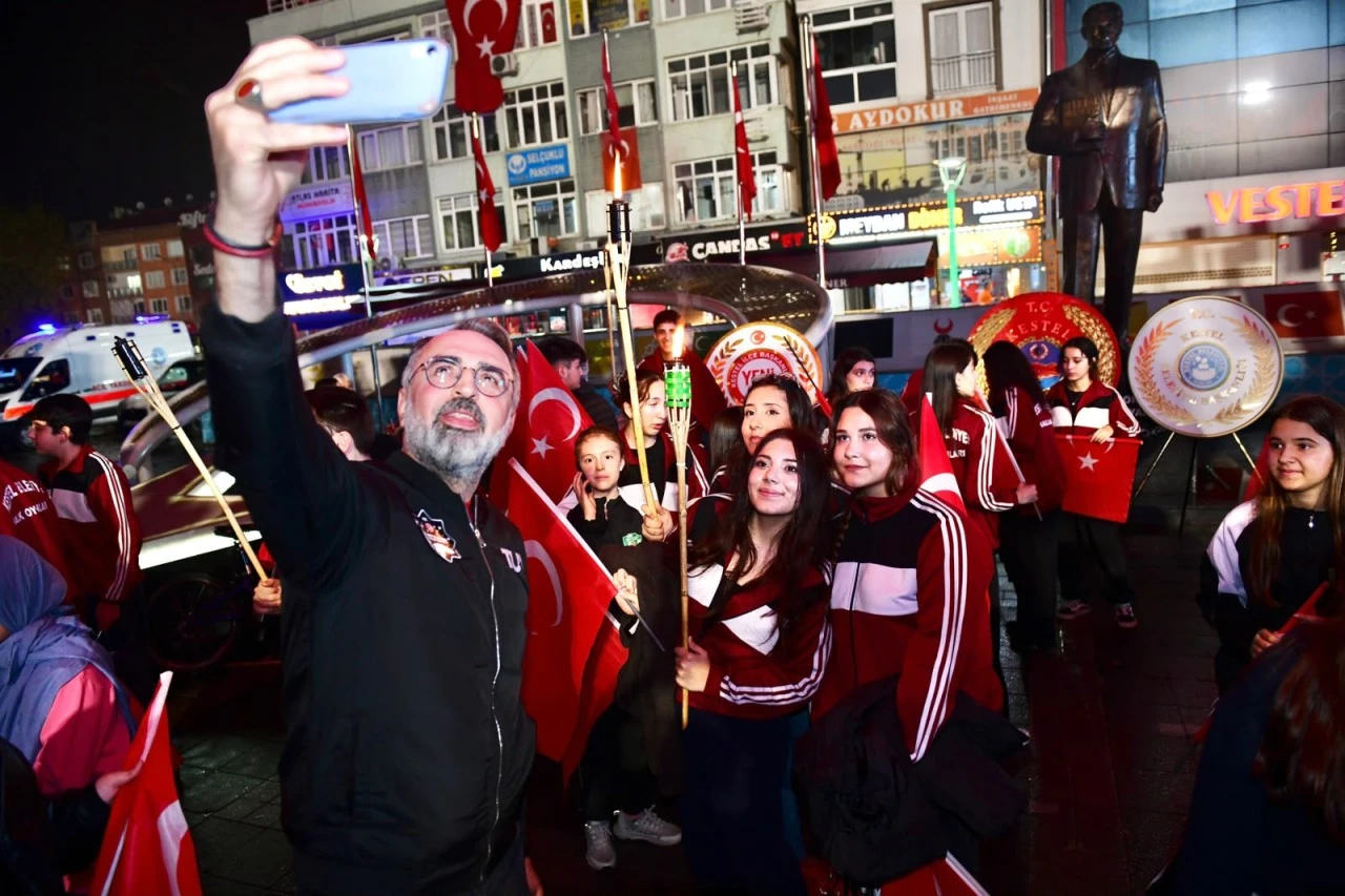 Kestel Belediyesi'nden Cumhuriyet'in 103. yılına görkemli kutlama