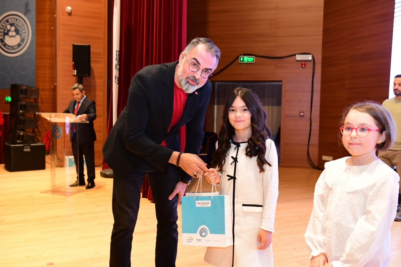 Kestel Belediyesi'nden Cumhuriyet'in 103. yılına görkemli kutlama